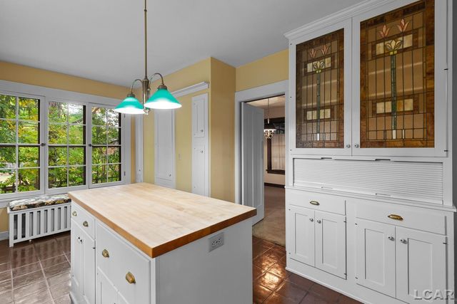 1058 Maumee Street, Adrian, MI 49221