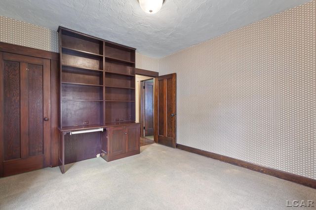 1058 Maumee Street, Adrian, MI 49221