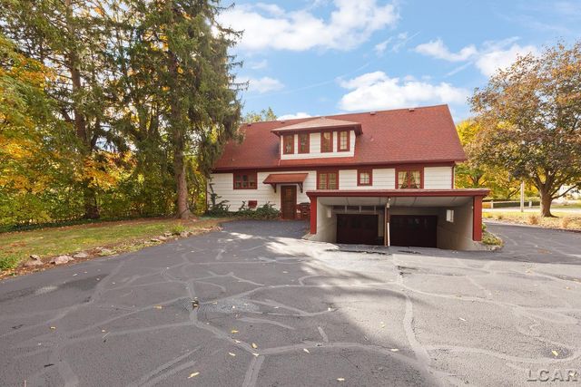 1058 Maumee Street, Adrian, MI 49221