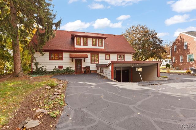 1058 Maumee Street, Adrian, MI 49221