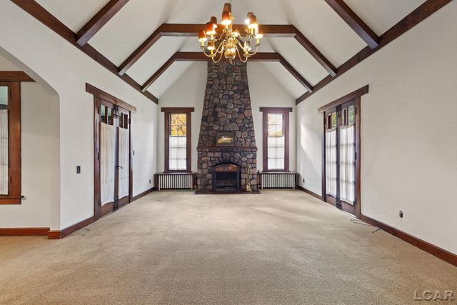 1058 Maumee Street, Adrian, MI 49221