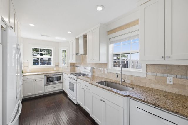 3902 Hawkshead DR, Austin, TX 78727