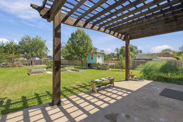 3902 Hawkshead DR, Austin, TX 78727