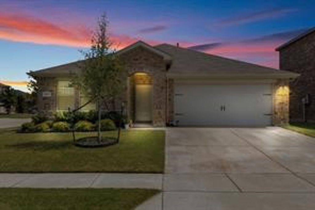 2952 Goodrich Street, Royse City, TX 75189