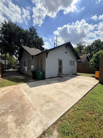 311 N Nagle Street, Houston, TX 77003