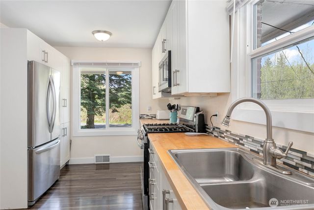 997 W Larson Road, Bellingham, WA 98226