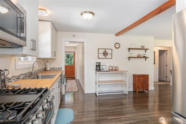 997 W Larson Road, Bellingham, WA 98226