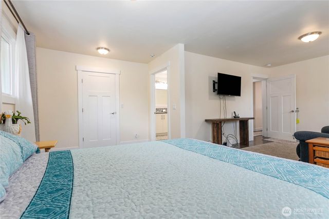 997 W Larson Road, Bellingham, WA 98226