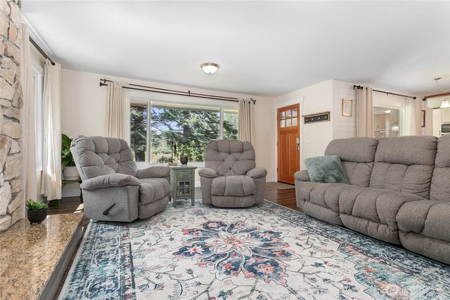 997 W Larson Road, Bellingham, WA 98226