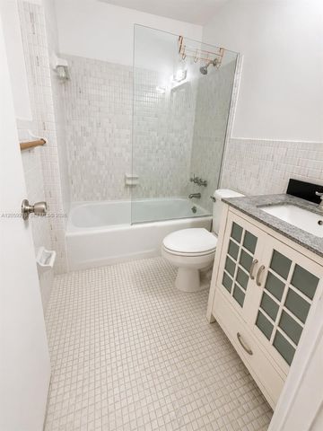 500 E country club cir 7, Plantation, FL 4053