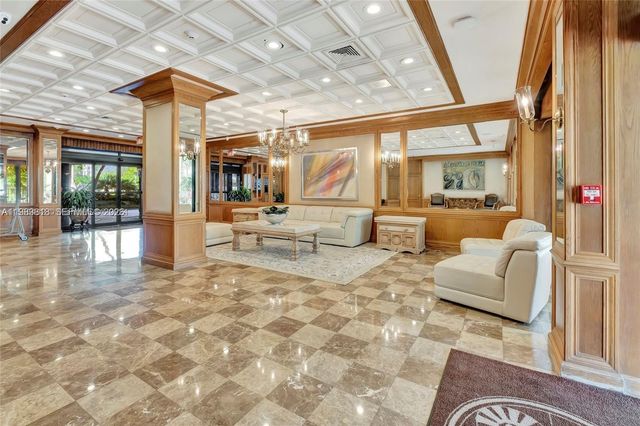 11111 Biscayne Blvd 8F, Miami, FL 33181