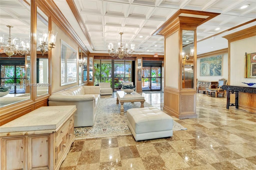 11111 Biscayne Blvd 8F, Miami, FL 33181