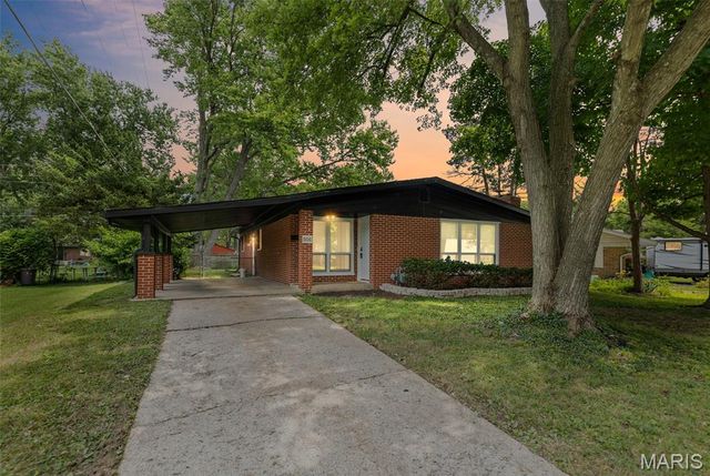 506 N 44th Street, Belleville, IL 62226