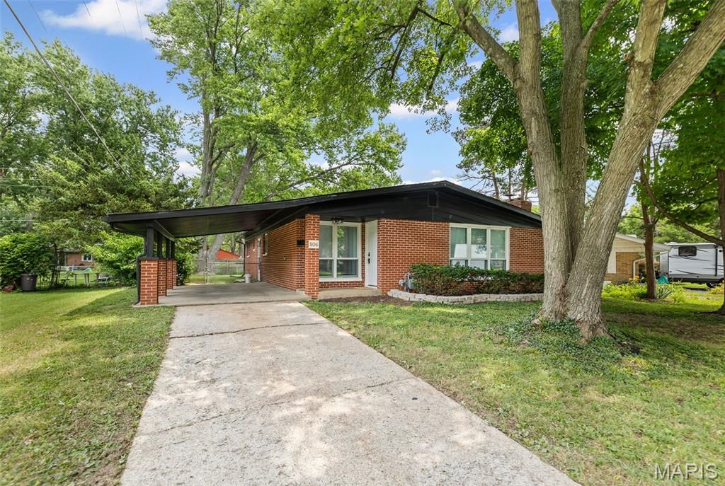 506 N 44th Street, Belleville, IL 62226