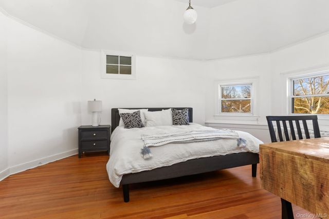 16 Bedford, Katonah, NY 10536