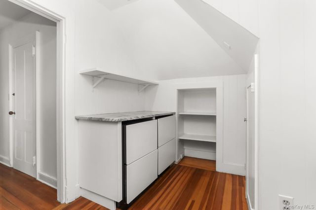 16 Bedford, Katonah, NY 10536