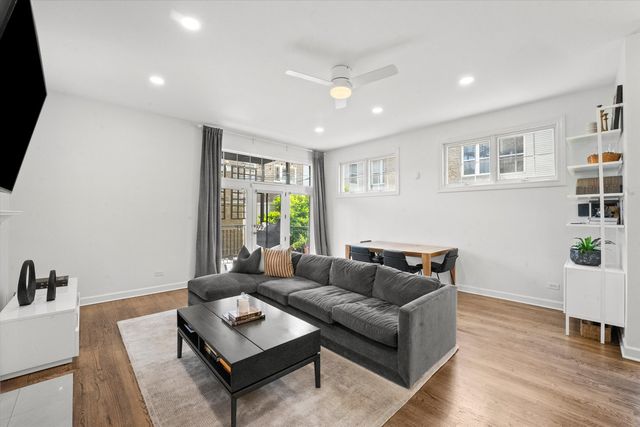 1041 N Leavitt Street 1, Chicago, IL 60622