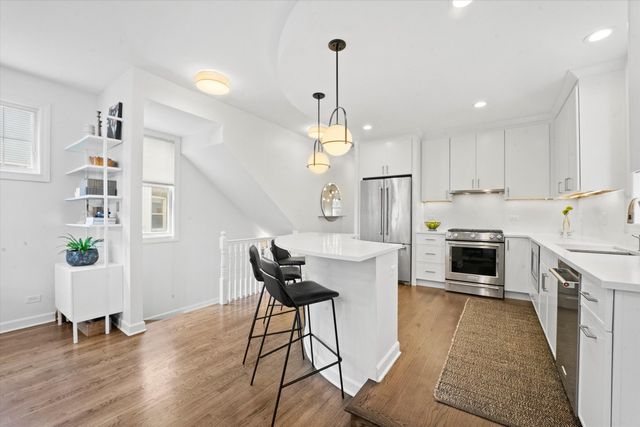 1041 N Leavitt Street 1, Chicago, IL 60622
