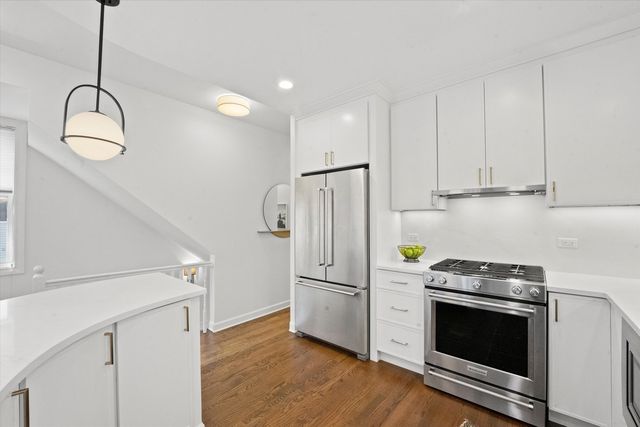 1041 N Leavitt Street 1, Chicago, IL 60622