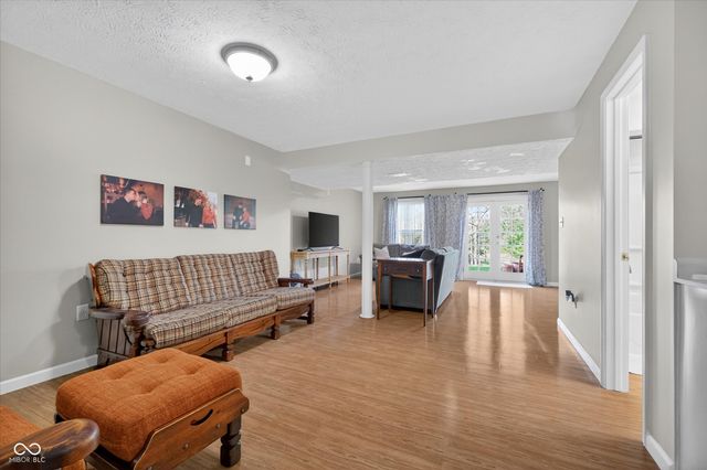 3399 Buckmoor Parkway, Greenwood, IN 46143