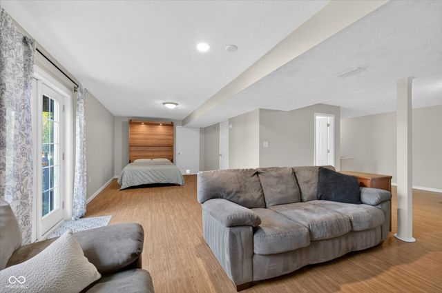 3399 Buckmoor Parkway, Greenwood, IN 46143