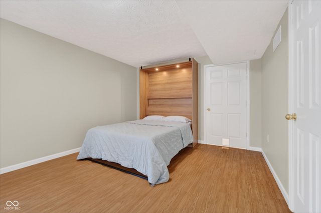 3399 Buckmoor Parkway, Greenwood, IN 46143