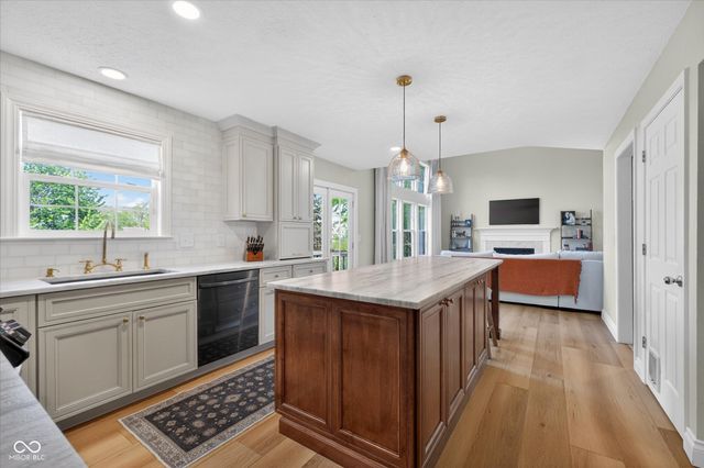 3399 Buckmoor Parkway, Greenwood, IN 46143