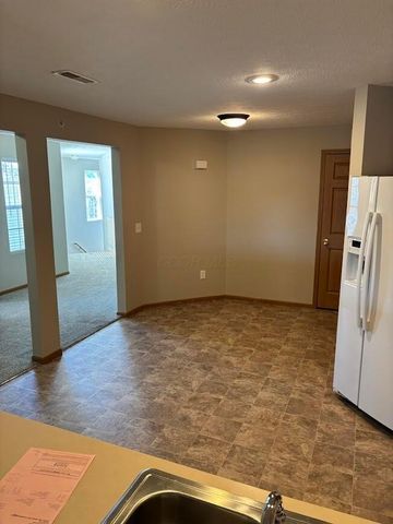 5396 Nottinghamshire Lane, Westerville, OH 43082