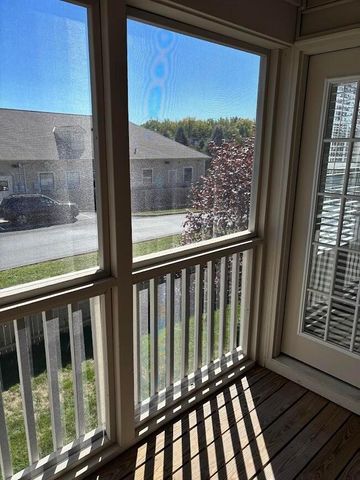 5396 Nottinghamshire Lane, Westerville, OH 43082