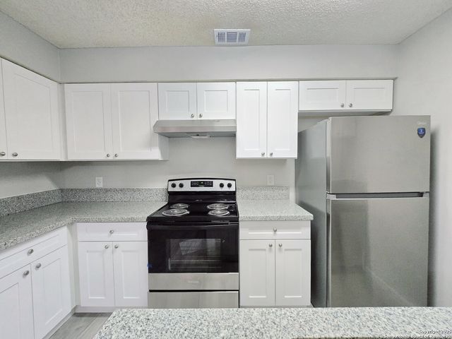 5507 Roanwood, San Antonio, TX 78244