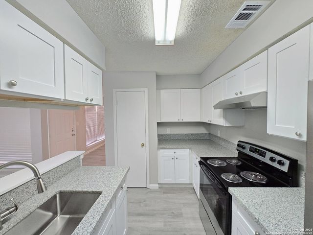 5507 Roanwood, San Antonio, TX 78244