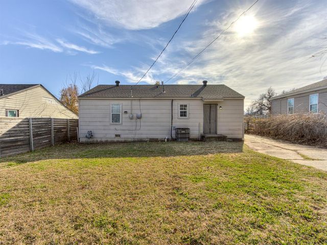 517 E Kerr Drive, Midwest City, OK 73110