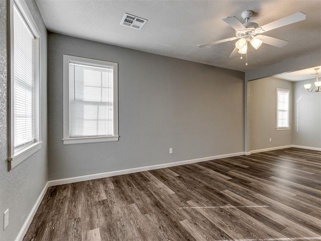 517 E Kerr Drive, Midwest City, OK 73110