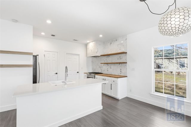 1116 Lott Ave 1, Austin, TX 78721