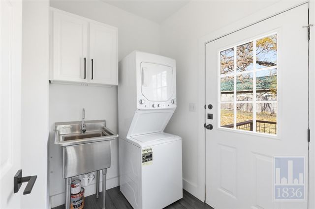 1116 Lott Ave 1, Austin, TX 78721