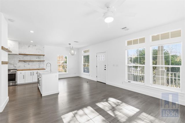 1116 Lott Ave 1, Austin, TX 78721