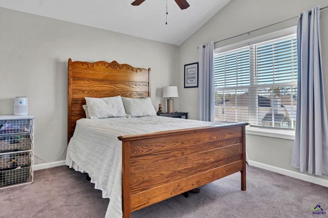 438 Newport Avenue, Kathleen, GA 31047