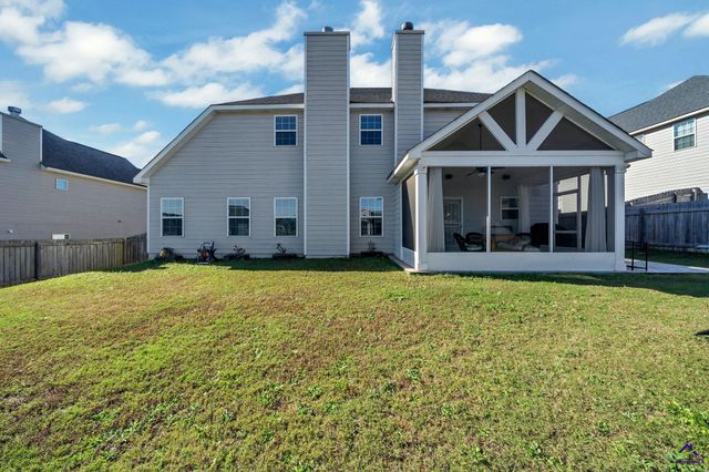 438 Newport Avenue, Kathleen, GA 31047