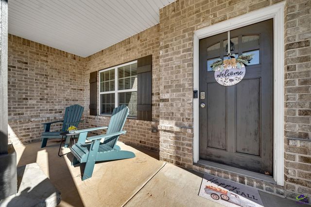 438 Newport Avenue, Kathleen, GA 31047