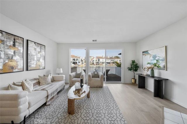 16090 Tortola Circle, Huntington Beach, CA 92649