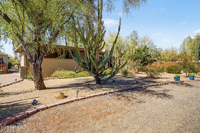 6510 E Dixileta Drive, Cave Creek, AZ 85331