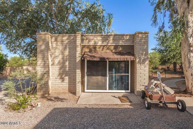 6510 E Dixileta Drive, Cave Creek, AZ 85331