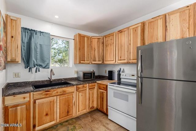 6510 E Dixileta Drive, Cave Creek, AZ 85331