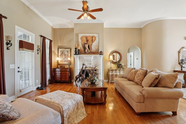 4015 Pilgrim Trl, Greenbrier, TN 37073