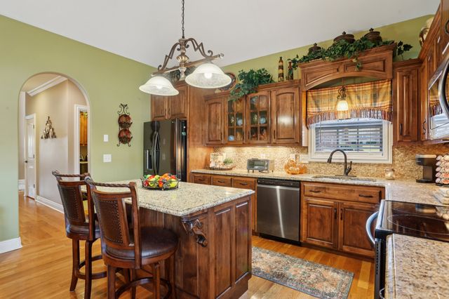 4015 Pilgrim Trl, Greenbrier, TN 37073