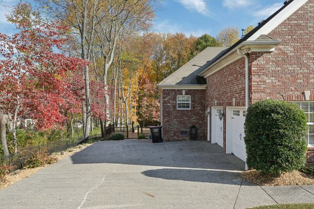 4015 Pilgrim Trl, Greenbrier, TN 37073