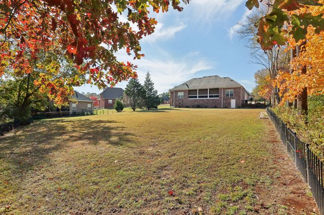 4015 Pilgrim Trl, Greenbrier, TN 37073