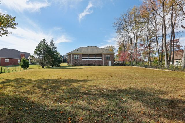 4015 Pilgrim Trl, Greenbrier, TN 37073
