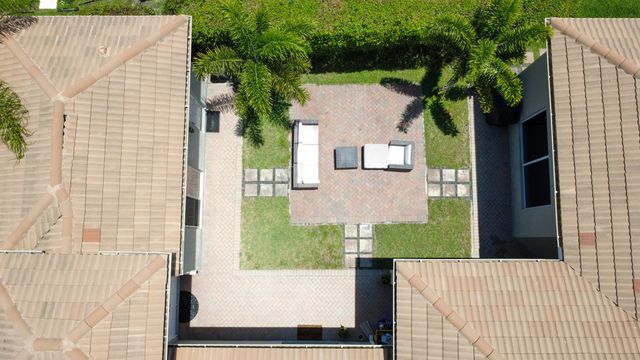 10122 Oak Meadow Lane, Lake Worth, FL 33449