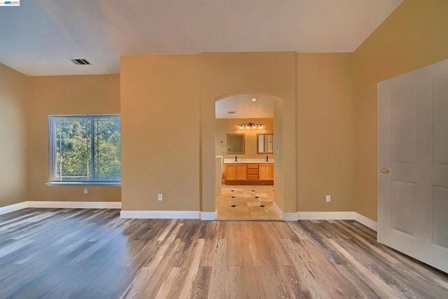 6472 Owl Way, Livermore, CA 94551